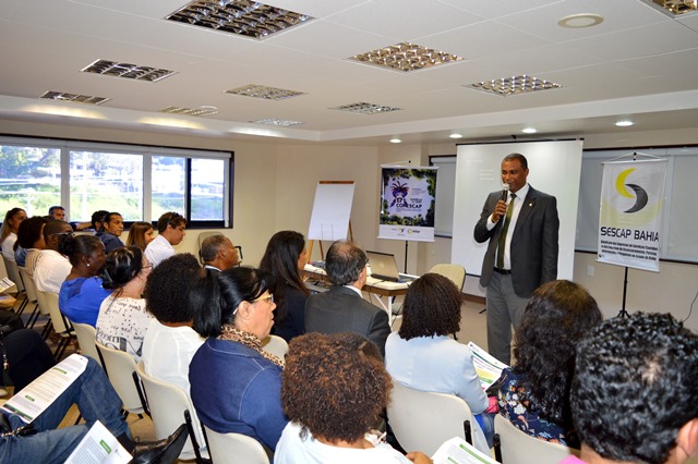 O presidente do SESCAP BAHIA, Altino Alves deseja as boas-vindas aos participantes.